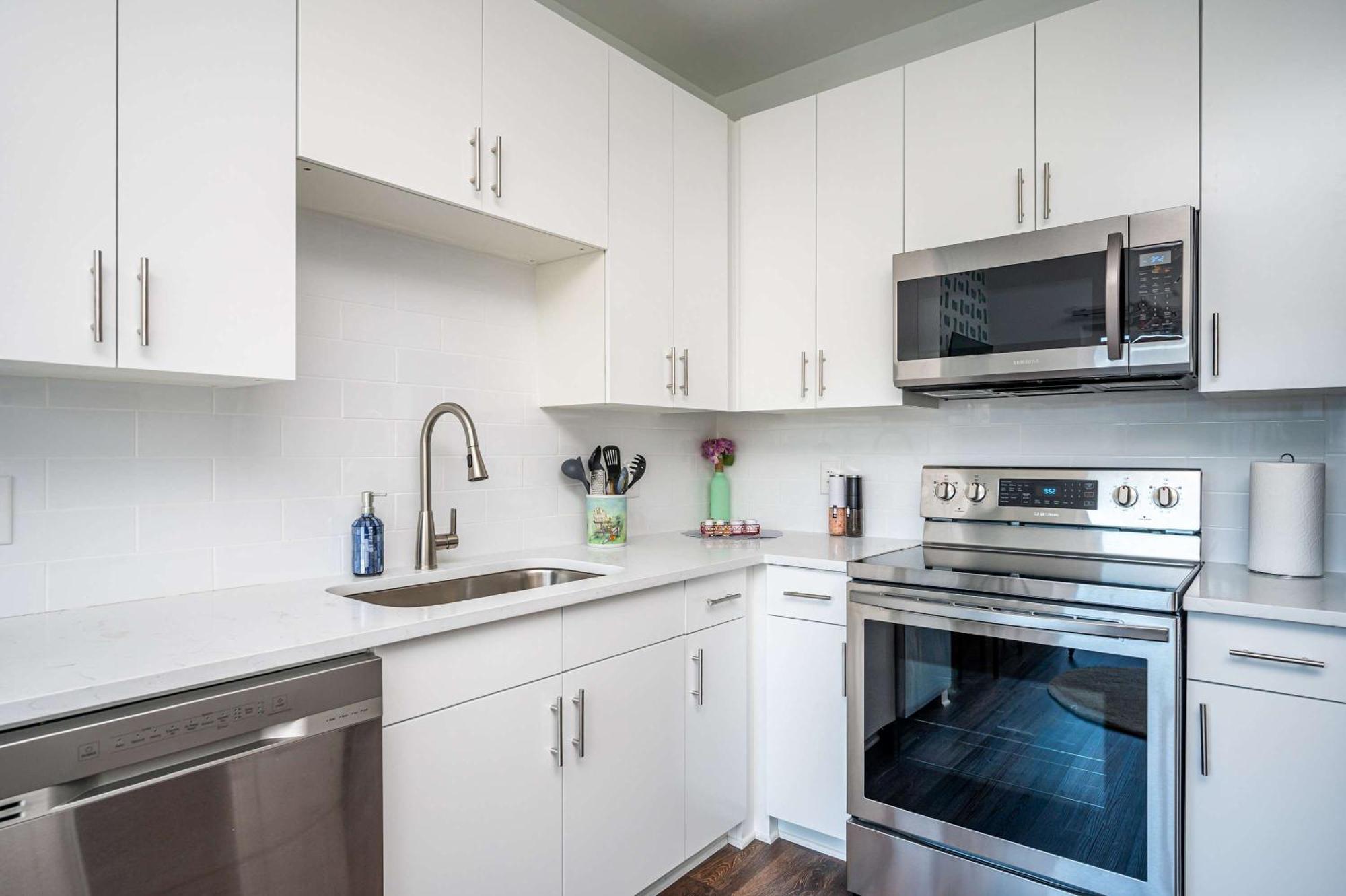 Luxe 1br W Balcony In Downtown 542blvd Ferienhaus Atlanta